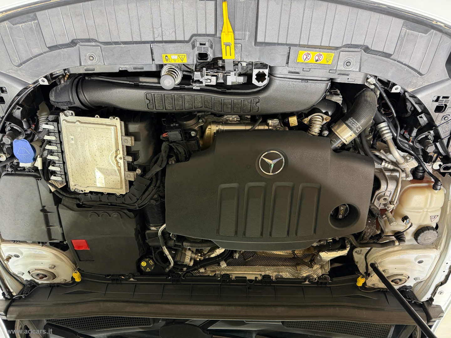 GLB 220 d Automatic 4Matic AMG LINE - immagine 14