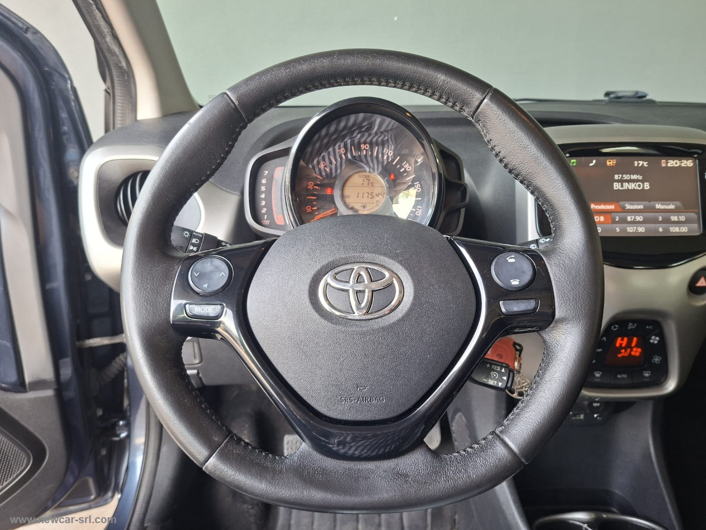 Aygo 1.0 VVT-i 69 CV 5p. x-wave - immagine 14