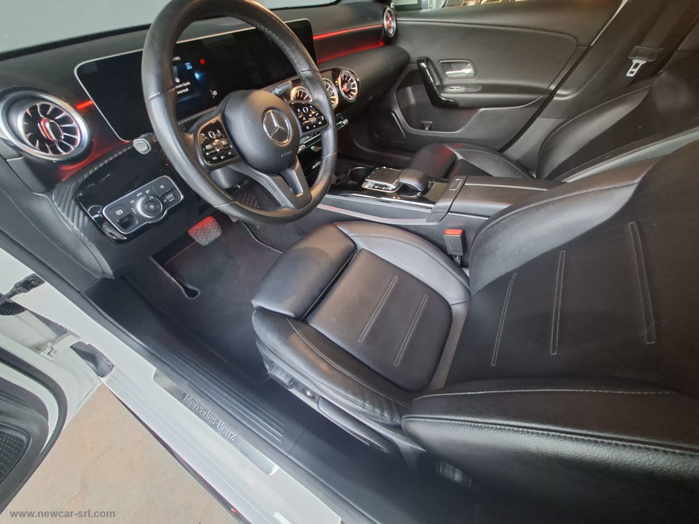 A 180 d Automatic 4p. Business - immagine 14