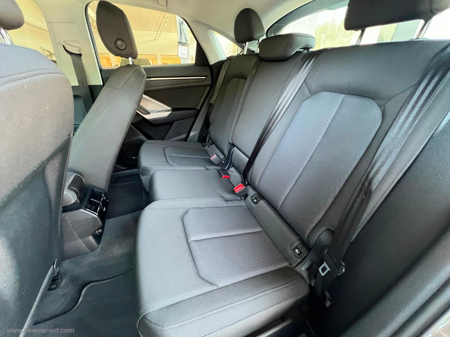 Q3 SPB 35 TDI S tronic Identity Black - immagine 14