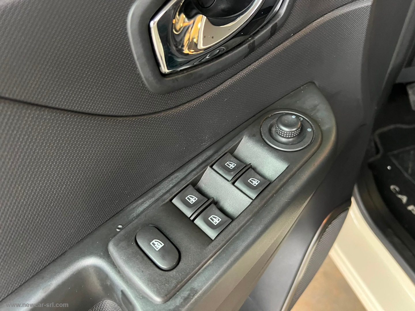 Captur 1.5 dCi 8V 90 CV S&S Live - immagine 14