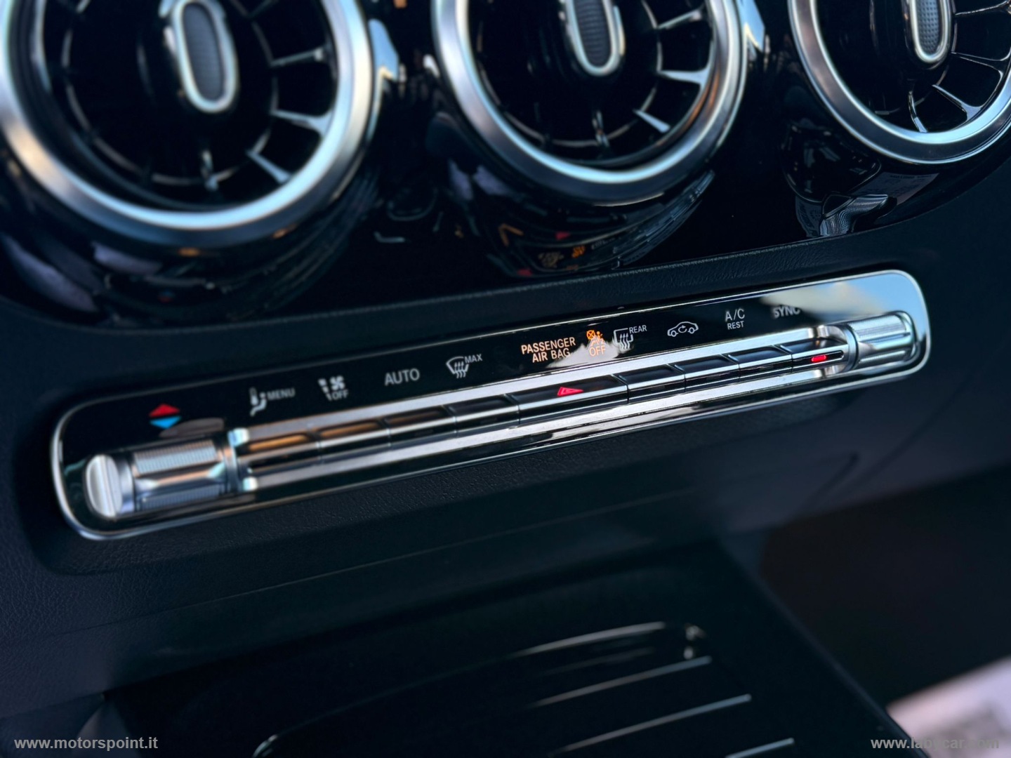 GLA 180 d Automatic Premium - immagine 14