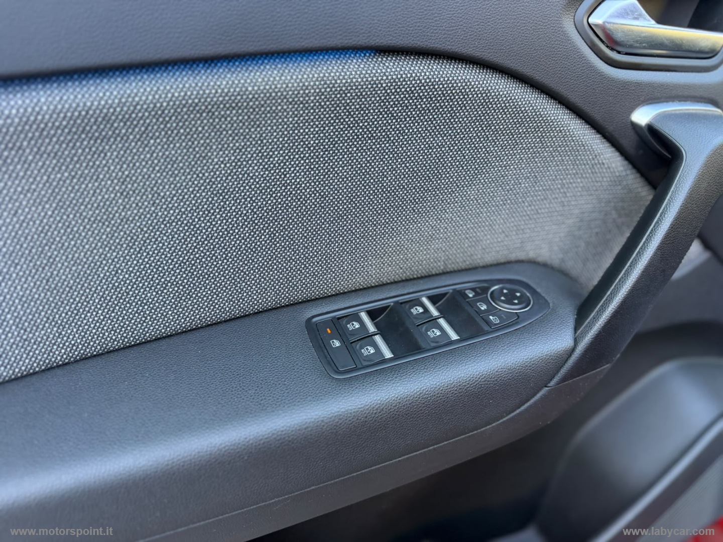 Captur TCe 100 CV GPL Techno - immagine 14