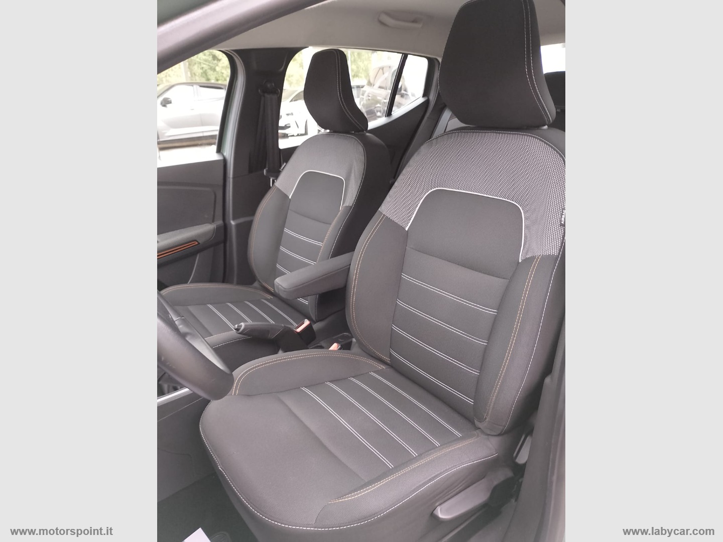 Sandero Stepway 1.0 TCe 110CV Expres. UP KM 27.000!!! - immagine 14
