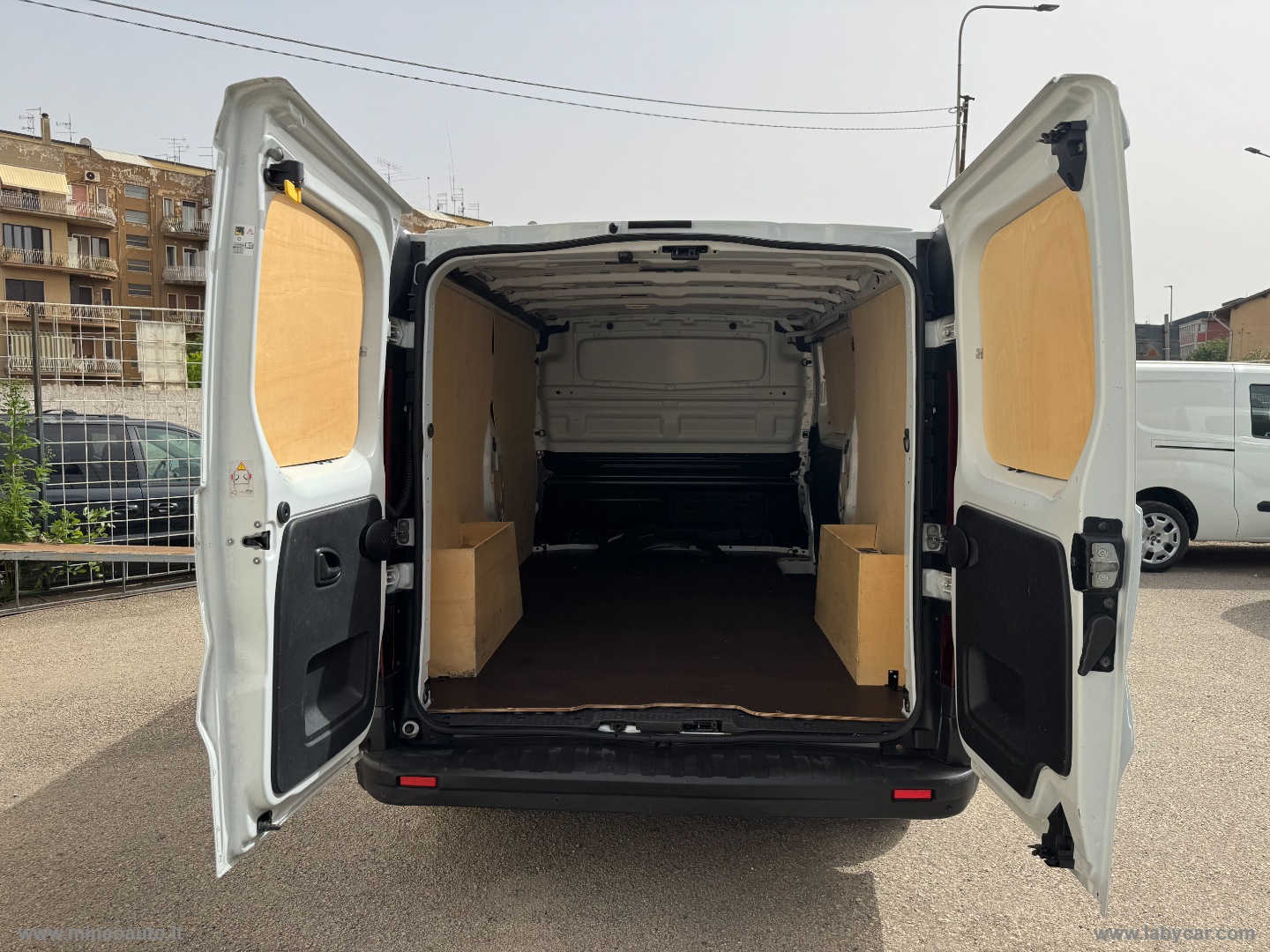 Vivaro 2.0dCi 120CV Furgone Ice anno 2020 - immagine 14