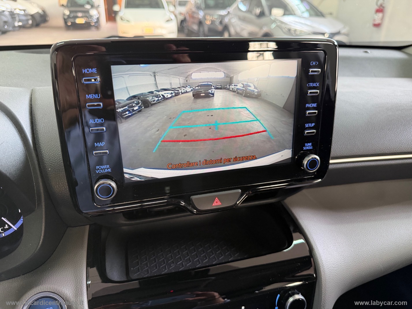 Yaris Cross 1.5 Hybrid 5p. E-CVT Busin. - immagine 14