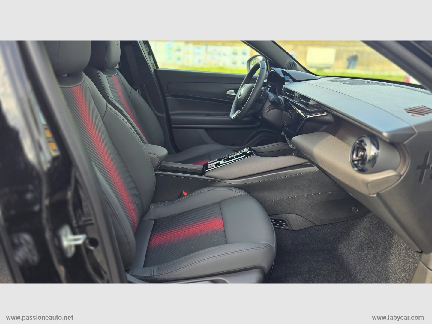 Junior 1.2 145 CV Hybrid eDCT6 Speciale - immagine 14