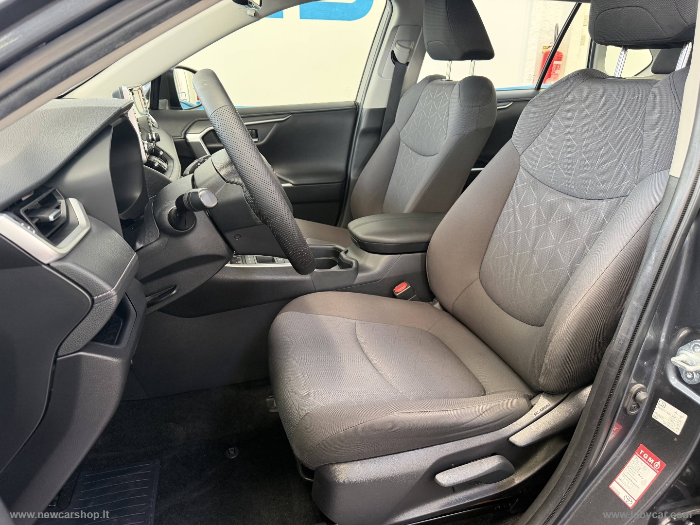 RAV4 2.5 HV - immagine 14