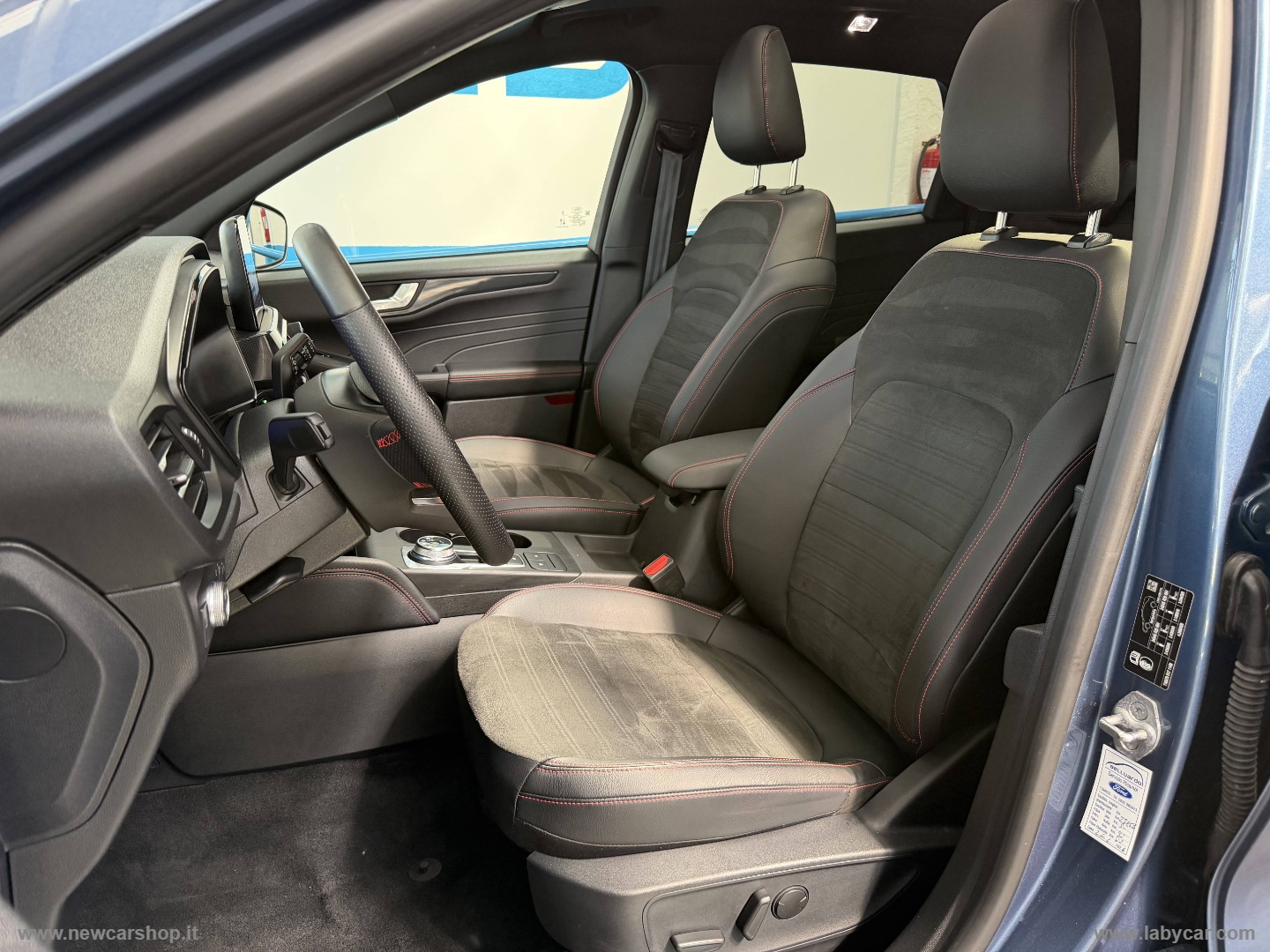 Kuga 2.5 Full Hybrid 190 CVT 2WD ST-Line - immagine 14