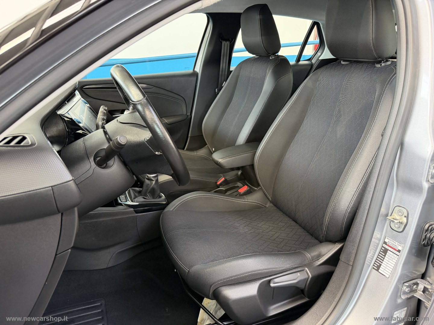 Corsa 1.2 100 CV Elegance NEOPATENTATI - immagine 14