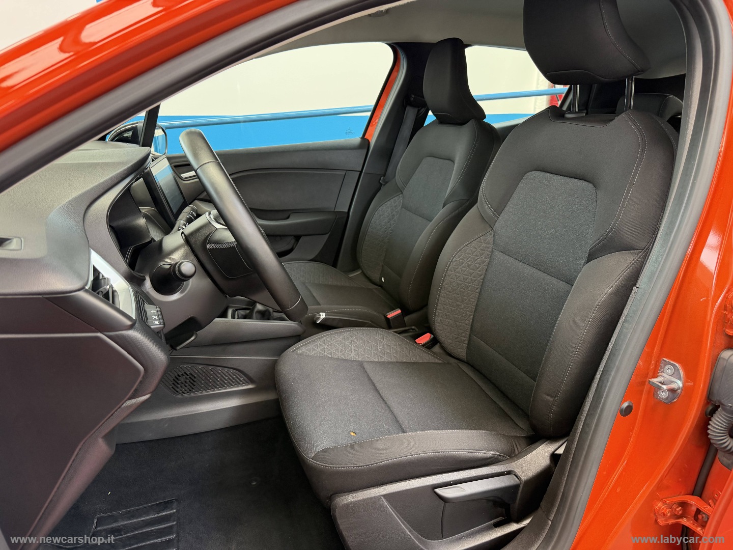 Clio SCe 65 CV 5p. Equilibre NEOPATENTATI - immagine 14