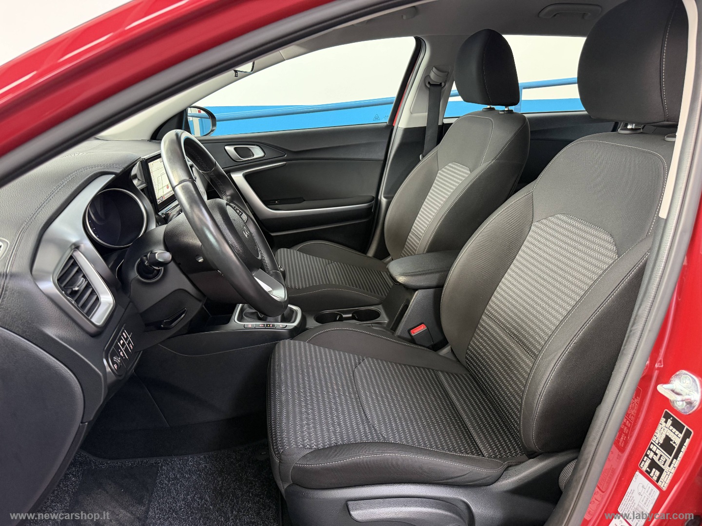 Ceed 1.6 CRDi 136CV SW Business Class NEOPATENTATI - immagine 14