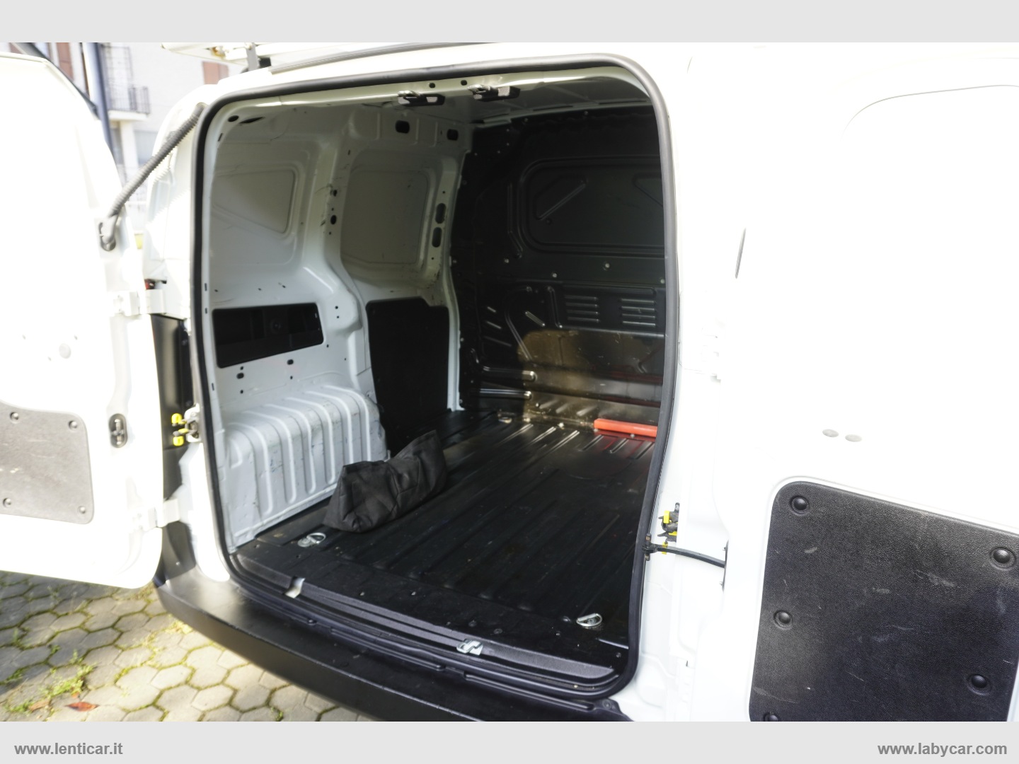 Fiorino 1.3 MJT 95CV Cargo SX Euro 6D-Temp - immagine 14