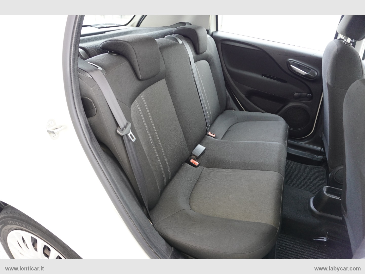 Punto 1.3 MJT II 75 CV 5p. Street - immagine 14