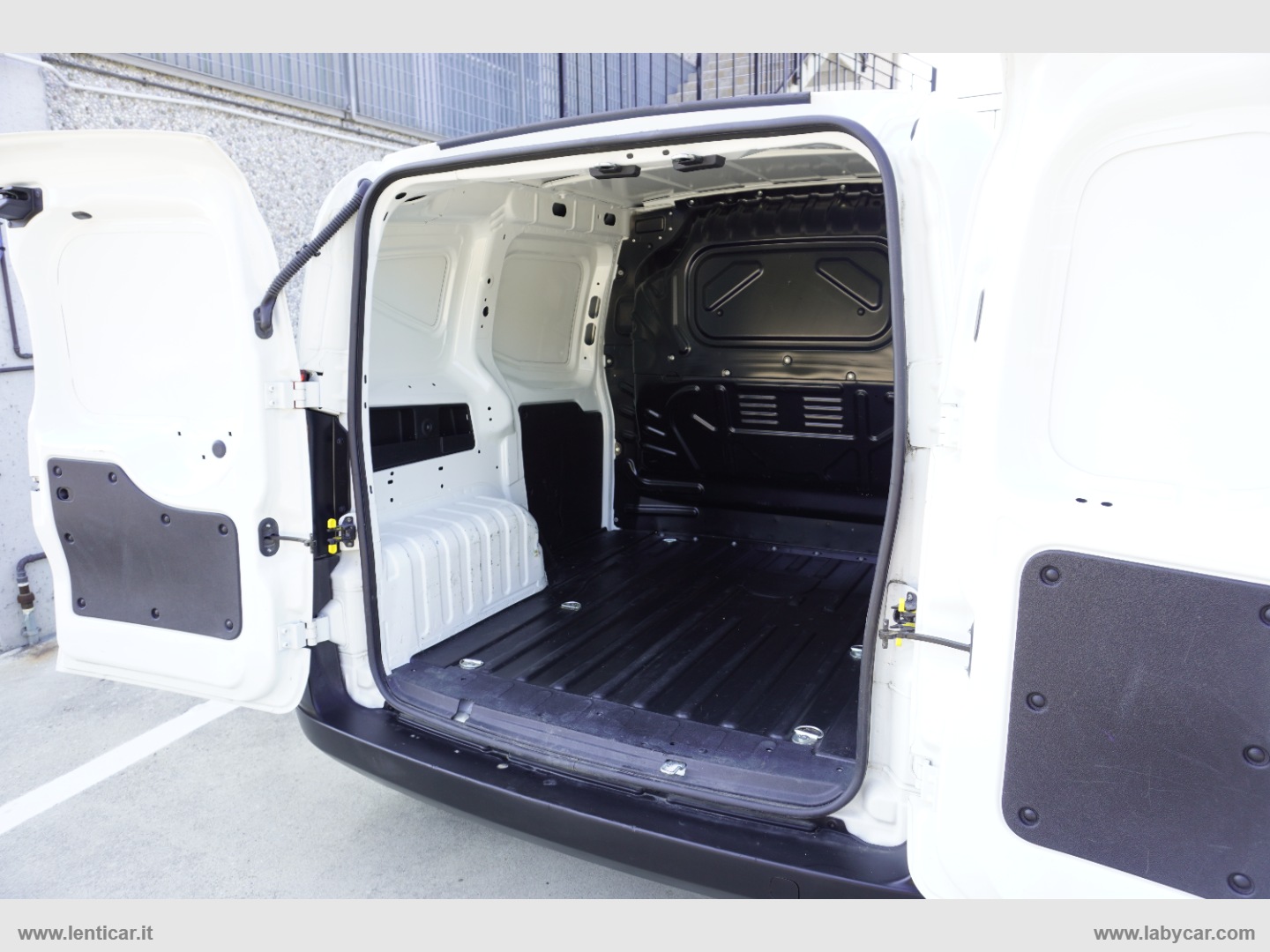 Fiorino 1.3 MJT 95CV Cargo Adventure Euro 6D-temp - immagine 14
