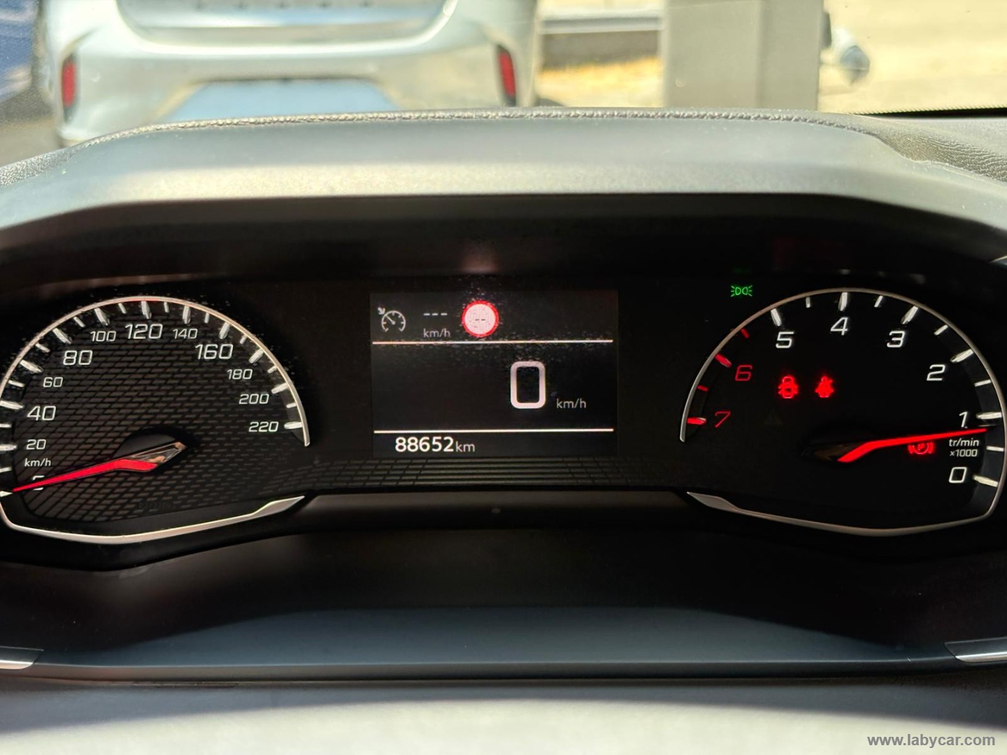 Peugeot 208 BlueHDi 100 S&S 5p. STYLE - Immagine 14