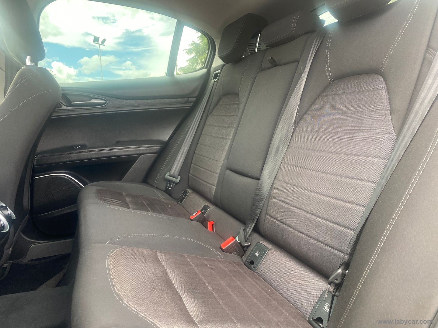 Stelvio 2.2 T.diesel 160CV AT8 RWD Sp-T. - immagine 14