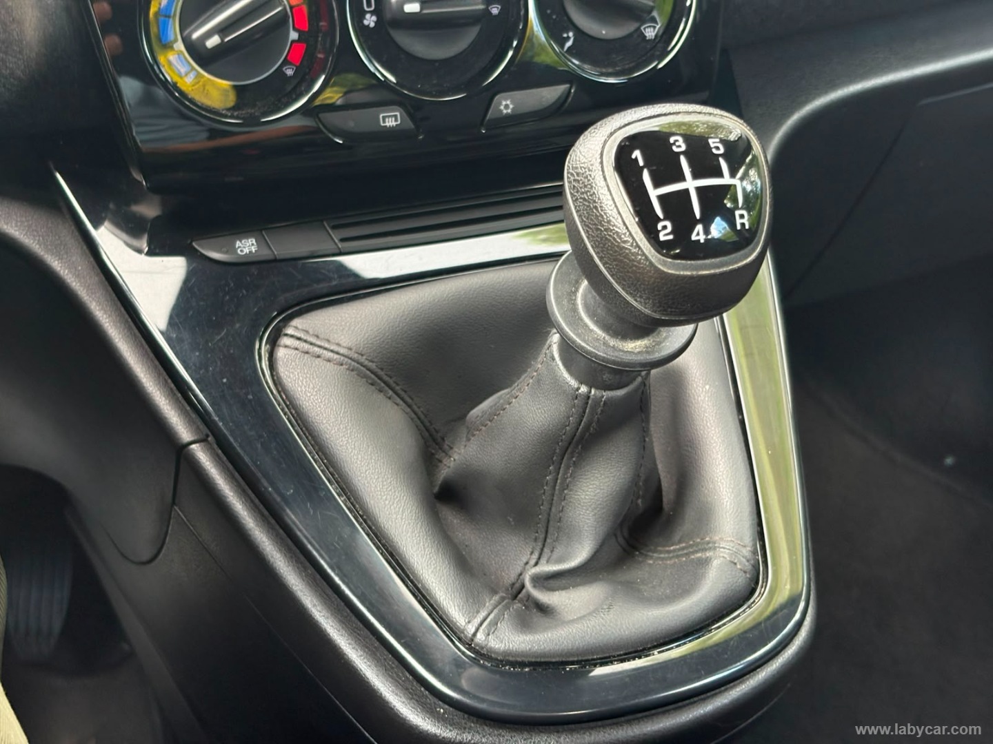 Ypsilon 1.2 69 CV 5p. GPL Ecochic Ele. - immagine 14