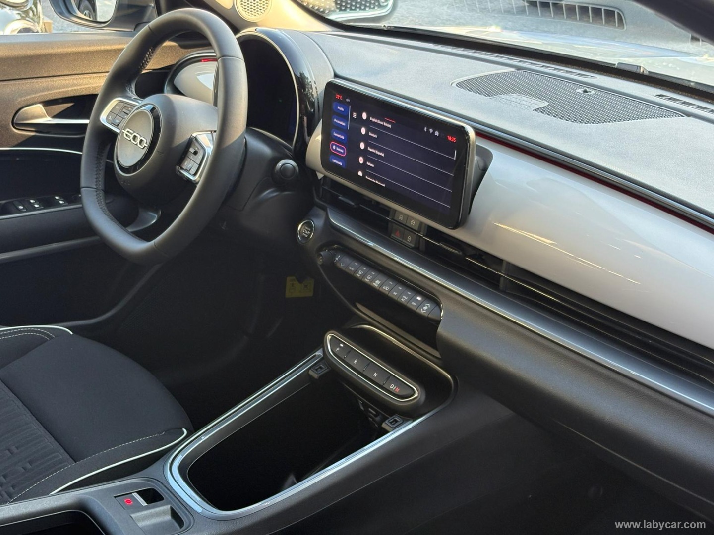 Fiat 600 Hybrid 145 CV DCT MHEV Icon - Immagine 14