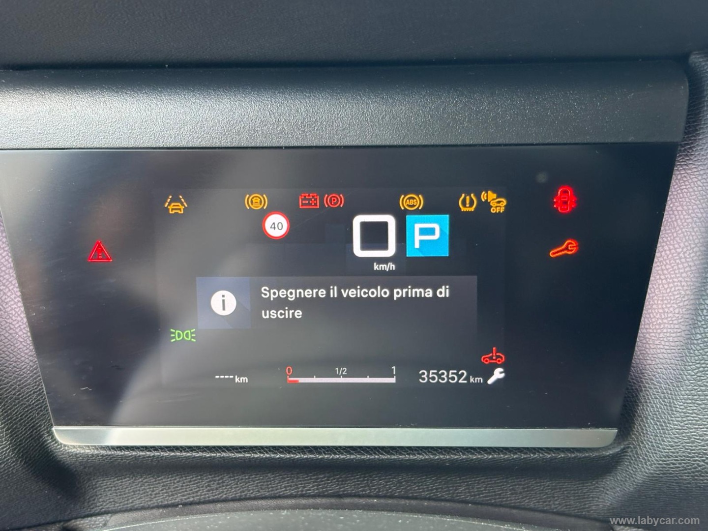 Citroën C4 Hybrid 136 e-DCS6 Plus - Immagine 14