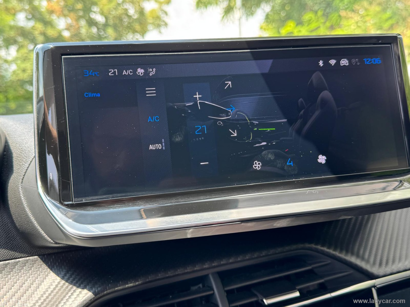 Peugeot 208 Hybrid 110 e-DCS6 Allure - Immagine 14