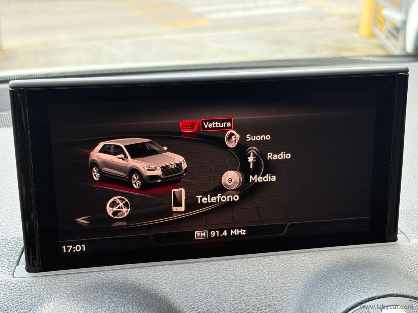 Audi Q2 35 TDI quattro S tronic Admired - Immagine 14