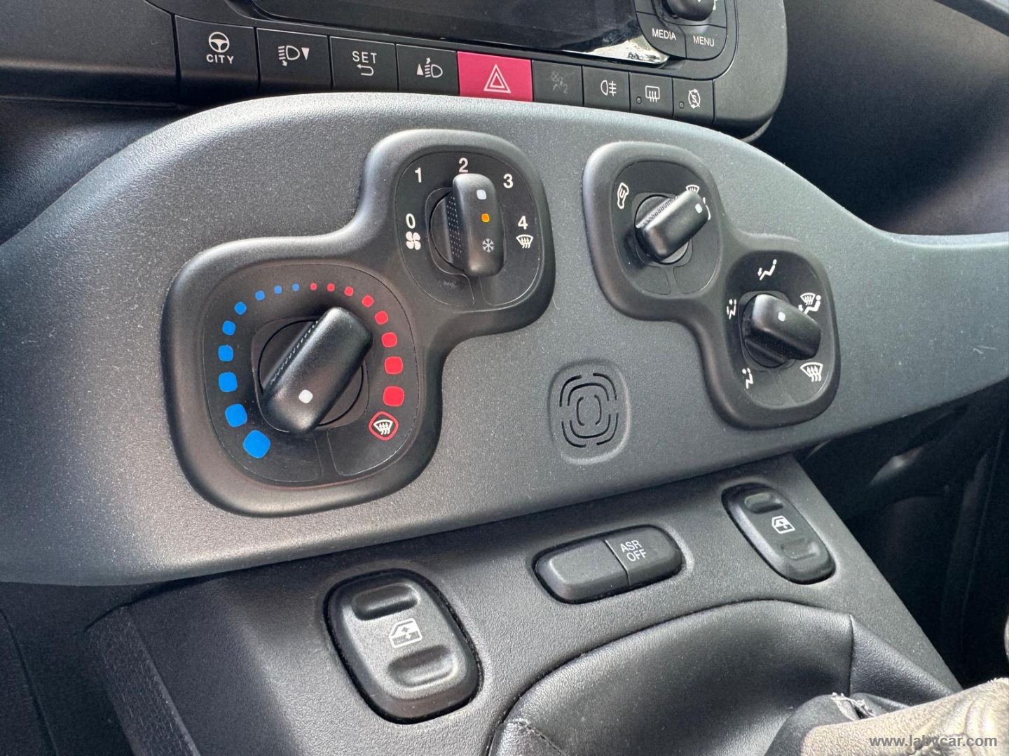 Fiat Panda 1.0 FireFly S&S Hybrid - Immagine 14