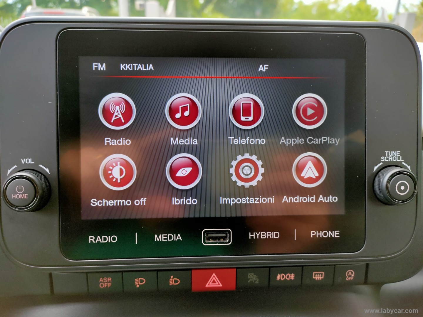 Fiat Panda 1.0 FireFly S&S Hybrid Pandina - Immagine 14