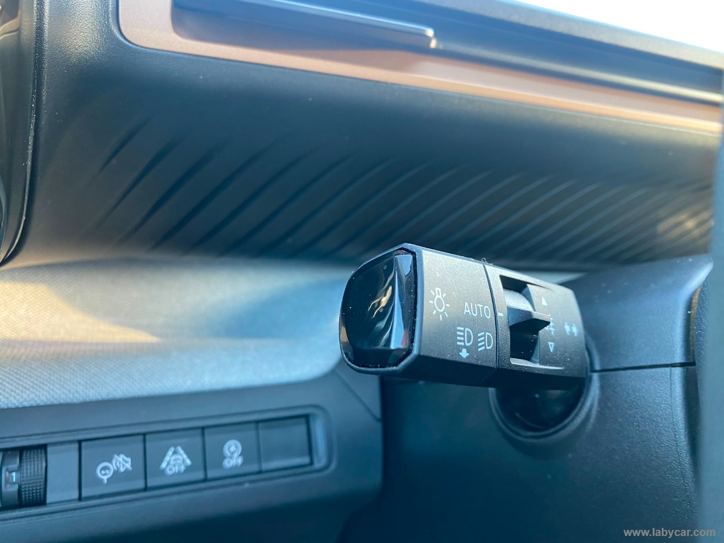 Citroën C3 Aircross PureTech Turbo 100 Plus - Immagine 14