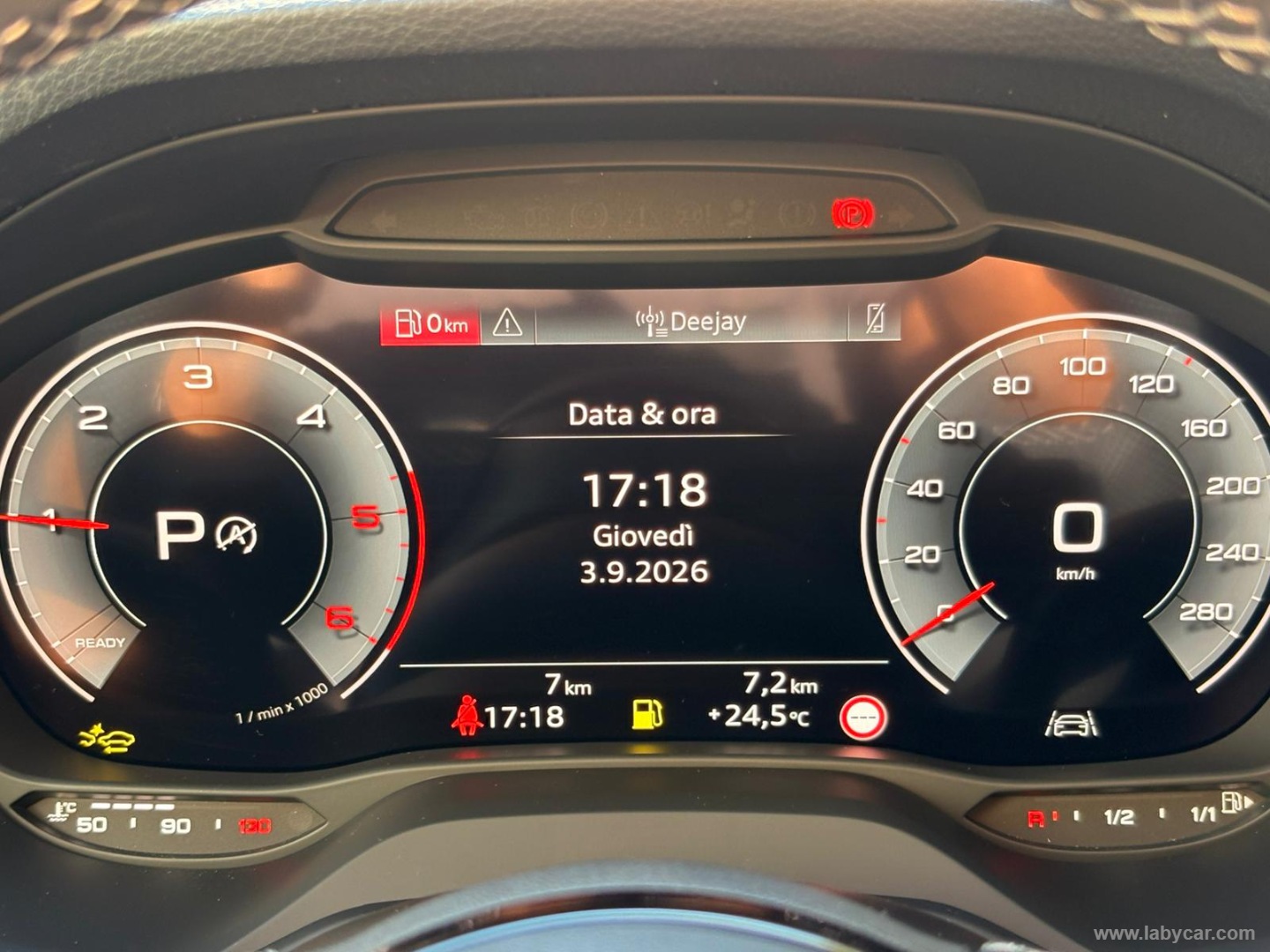 Audi Q2 35 TDI S tronic Identity Black - Immagine 14