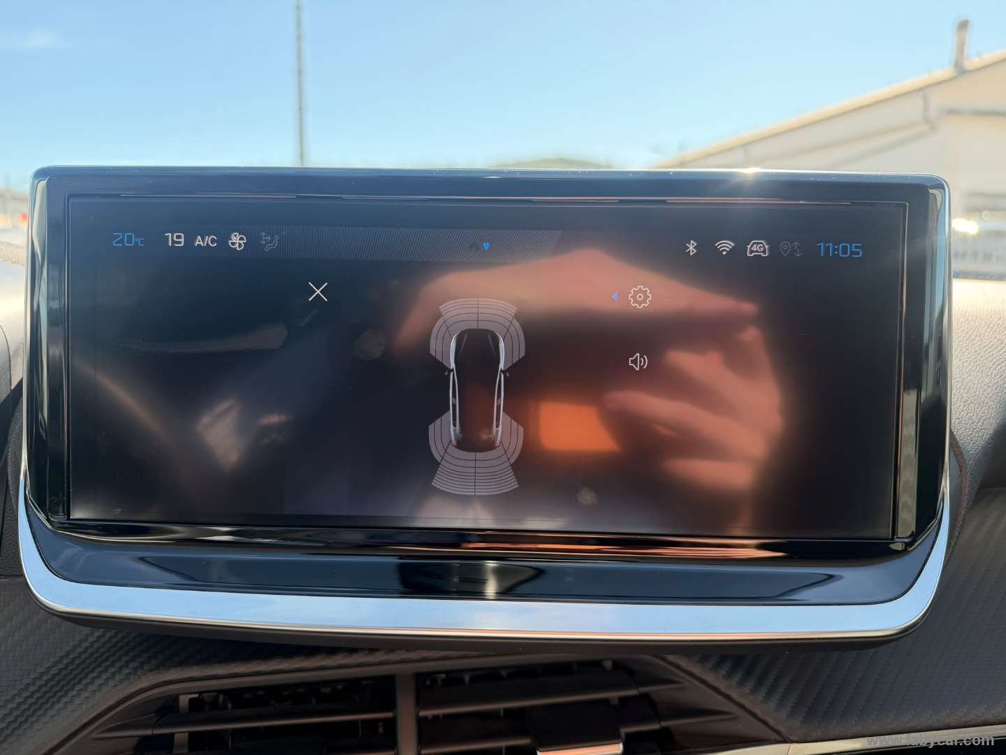 Peugeot 208 Hybrid 110 e-DCS6 Allure - Immagine 14