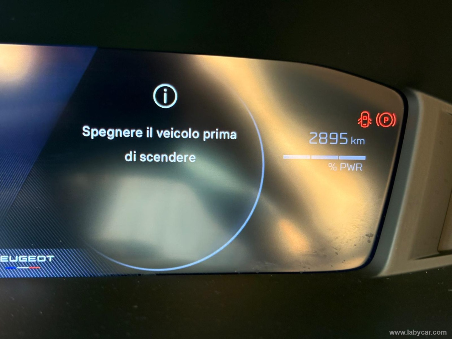Peugeot 208 Hybrid 110 e-DCS6 Allure - Immagine 14
