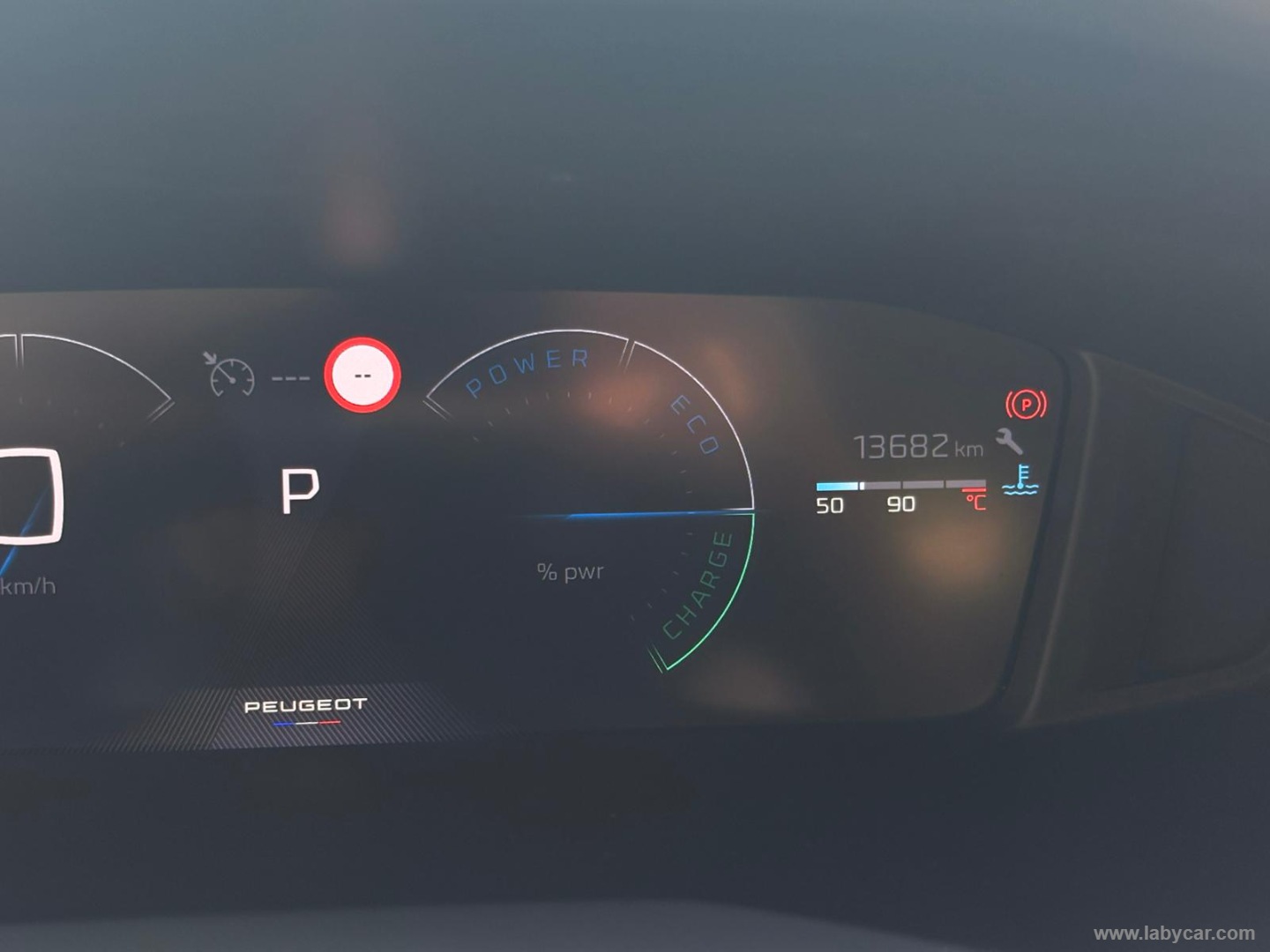 Peugeot 208 Hybrid 110 e-DCS6 Allure - Immagine 14