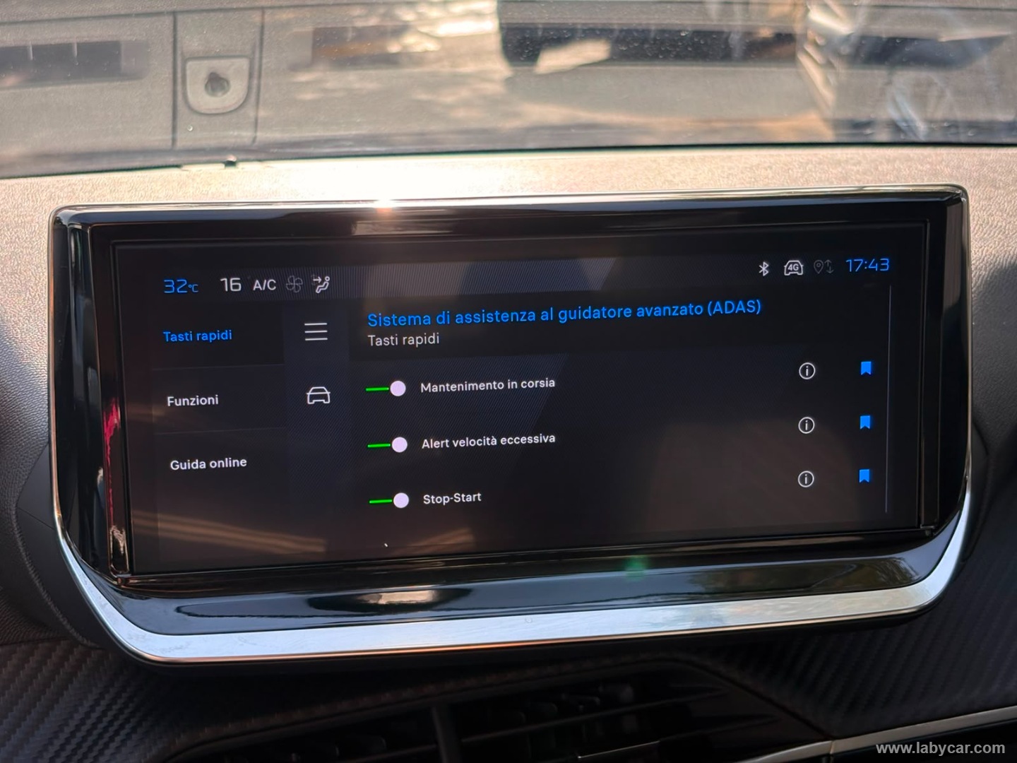 Peugeot 208 Hybrid 110 e-DCS6 Allure - Immagine 14
