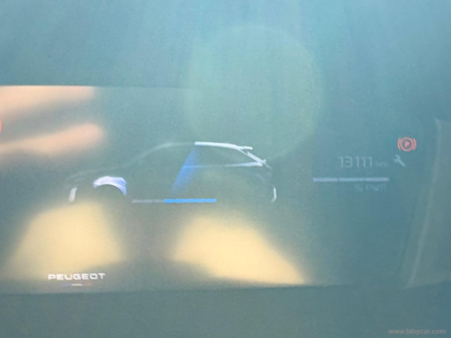 Peugeot 208 Hybrid 110 e-DCS6 Allure - Immagine 14
