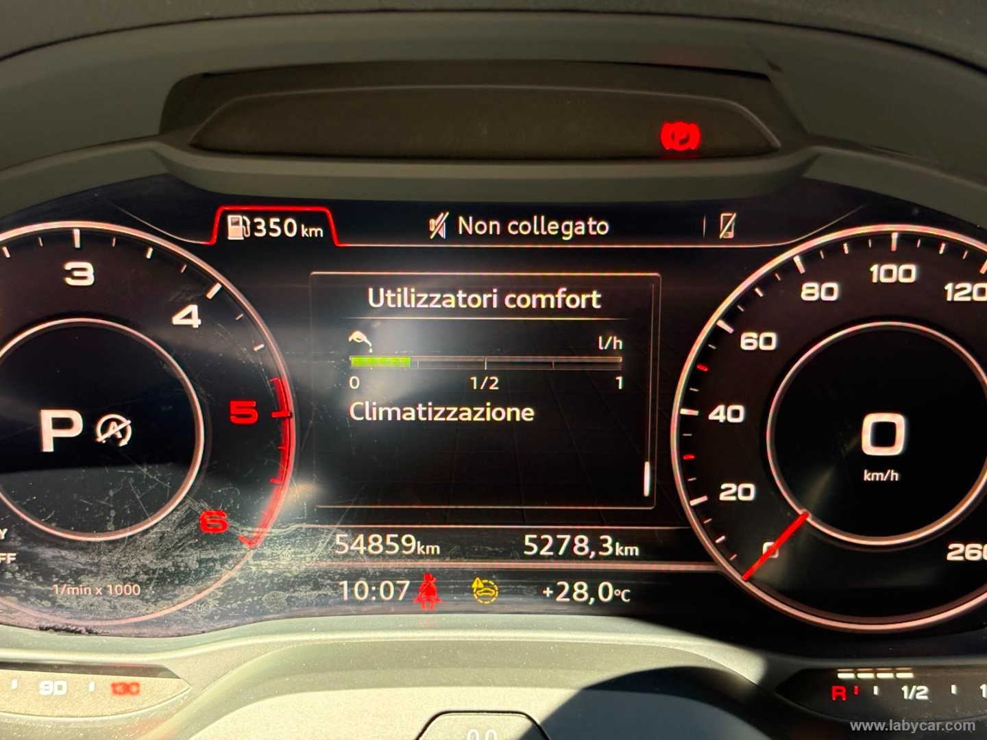 Audi Q2 30 TDI S tronic Admired - Immagine 14
