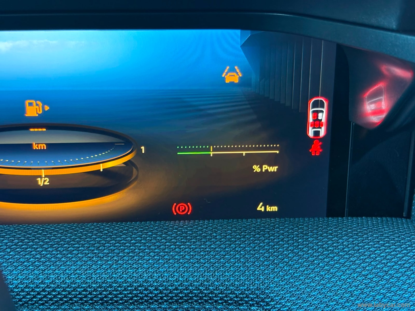 Citroën C5 Aircross Hybrid 145 e-DCS6 Max - Immagine 14