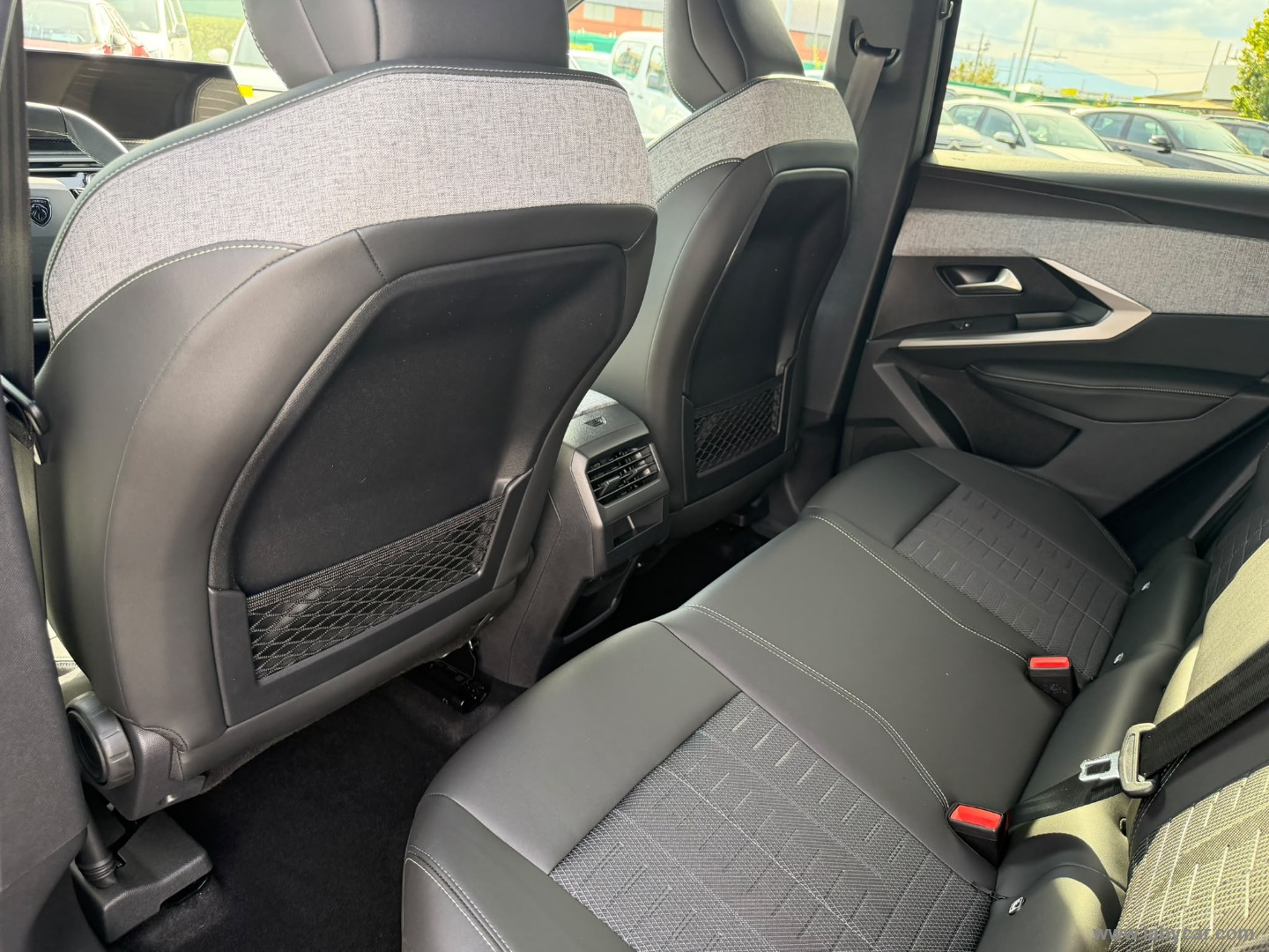 Peugeot 3008 Hybrid 145 e-DCS6 GT - Immagine 14