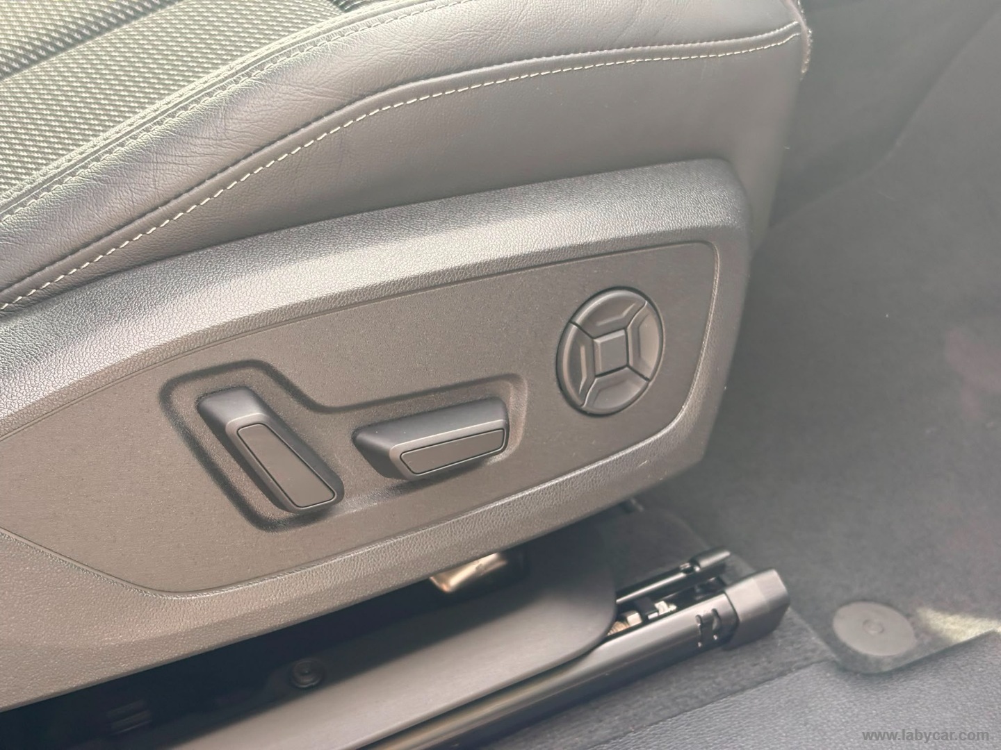Audi Q3 SPB 35 TDI S tronic S line edition - Immagine 14