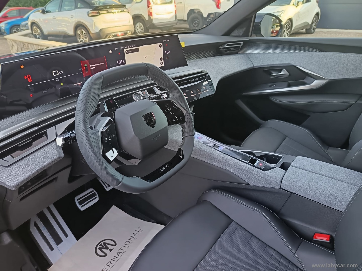 Peugeot 3008 Hybrid 145 e-DCS6 GT - Immagine 14