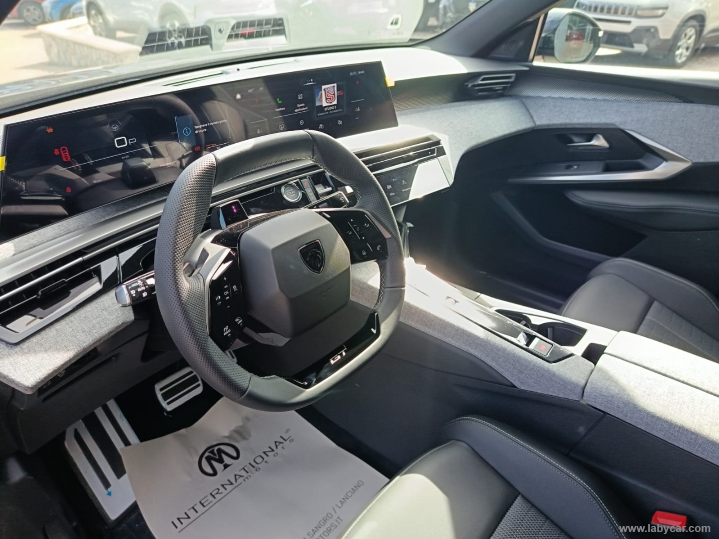 Peugeot 3008 Hybrid 145 e-DCS6 GT - Immagine 14