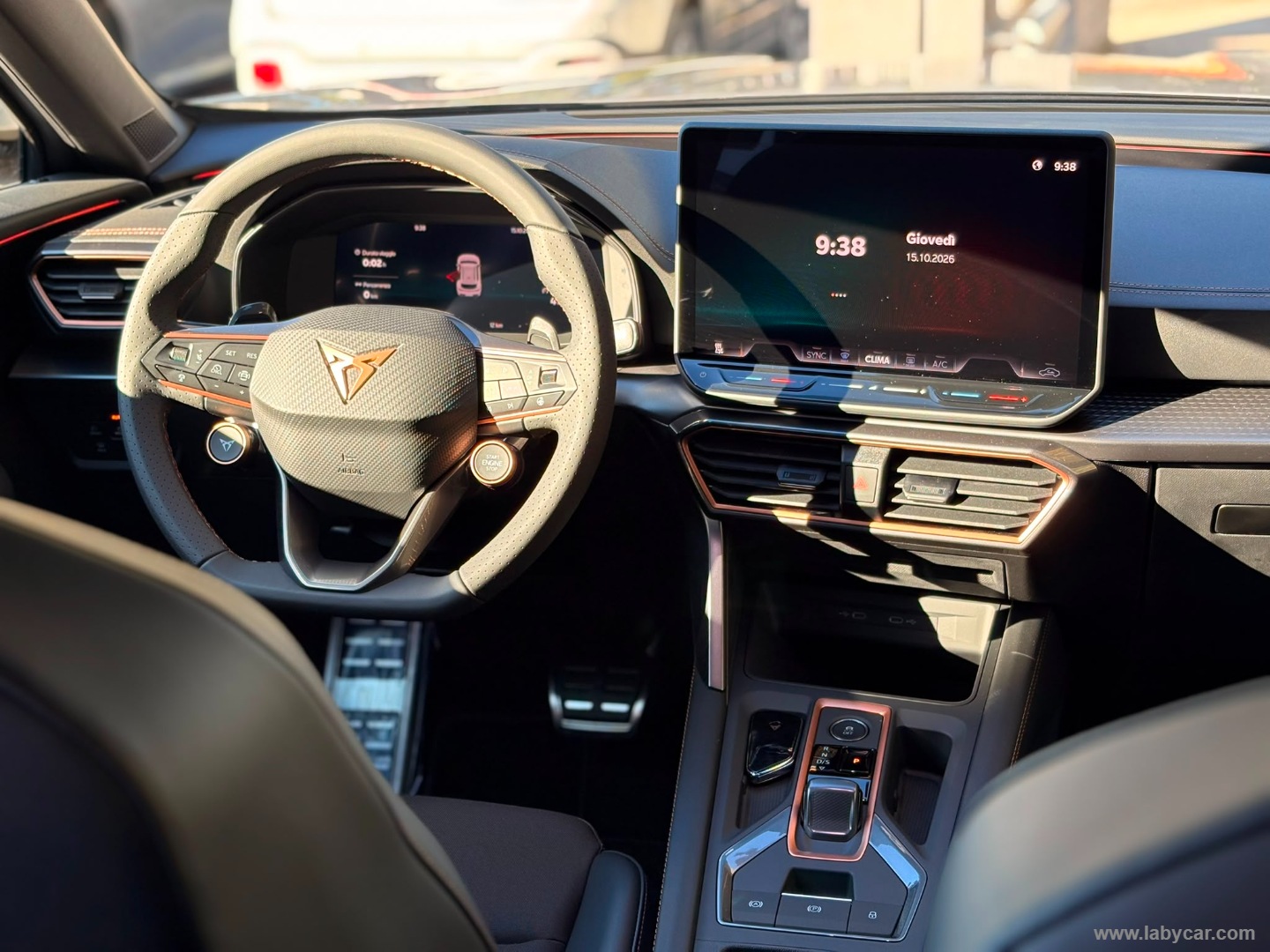 CUPRA Formentor 1.5 e-Hybrid DSG - Immagine 14