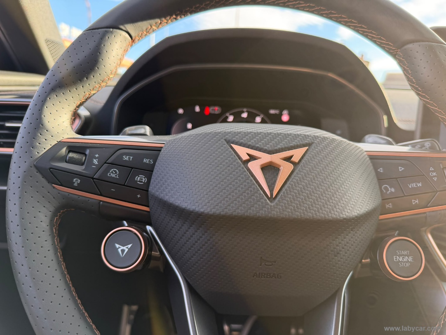CUPRA Formentor 1.5 e-Hybrid DSG Business - Immagine 14