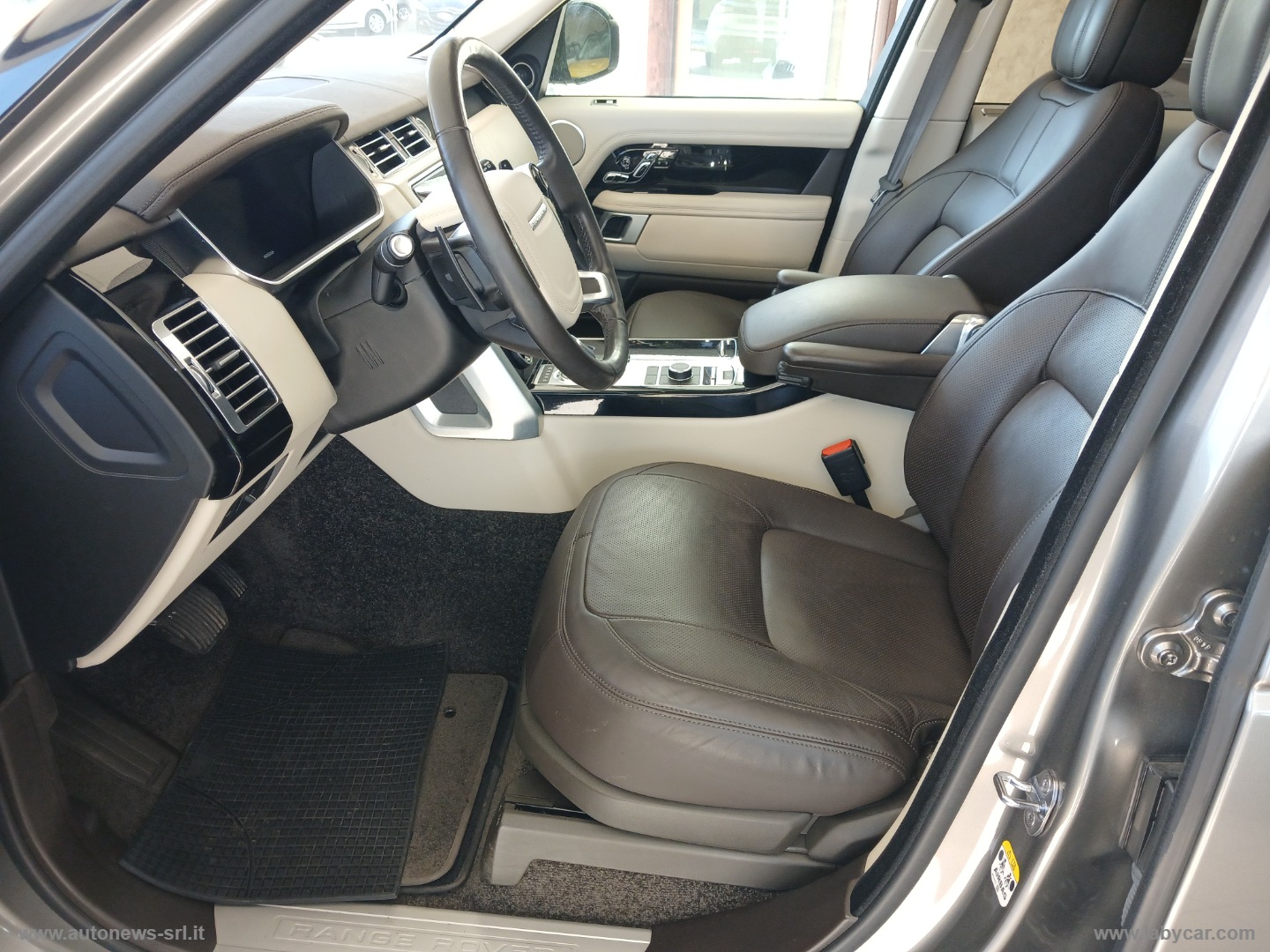 Range Rover 4.4 SDV8 FULL OPTIONAL FULL OPTIONAL TAGLIANDO APPENA ESEGUITO - immagine 14