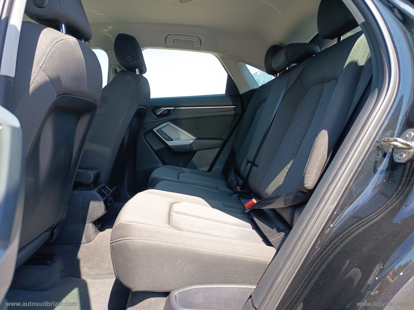 Q3 SPB 35 TDI S tronic Business Plus - immagine 14