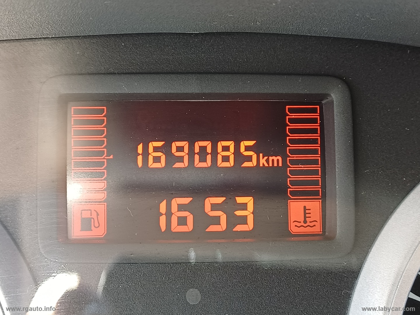 Duster 1.5 dCi 110CV 4x4 Lauréate Autoc. - immagine 14