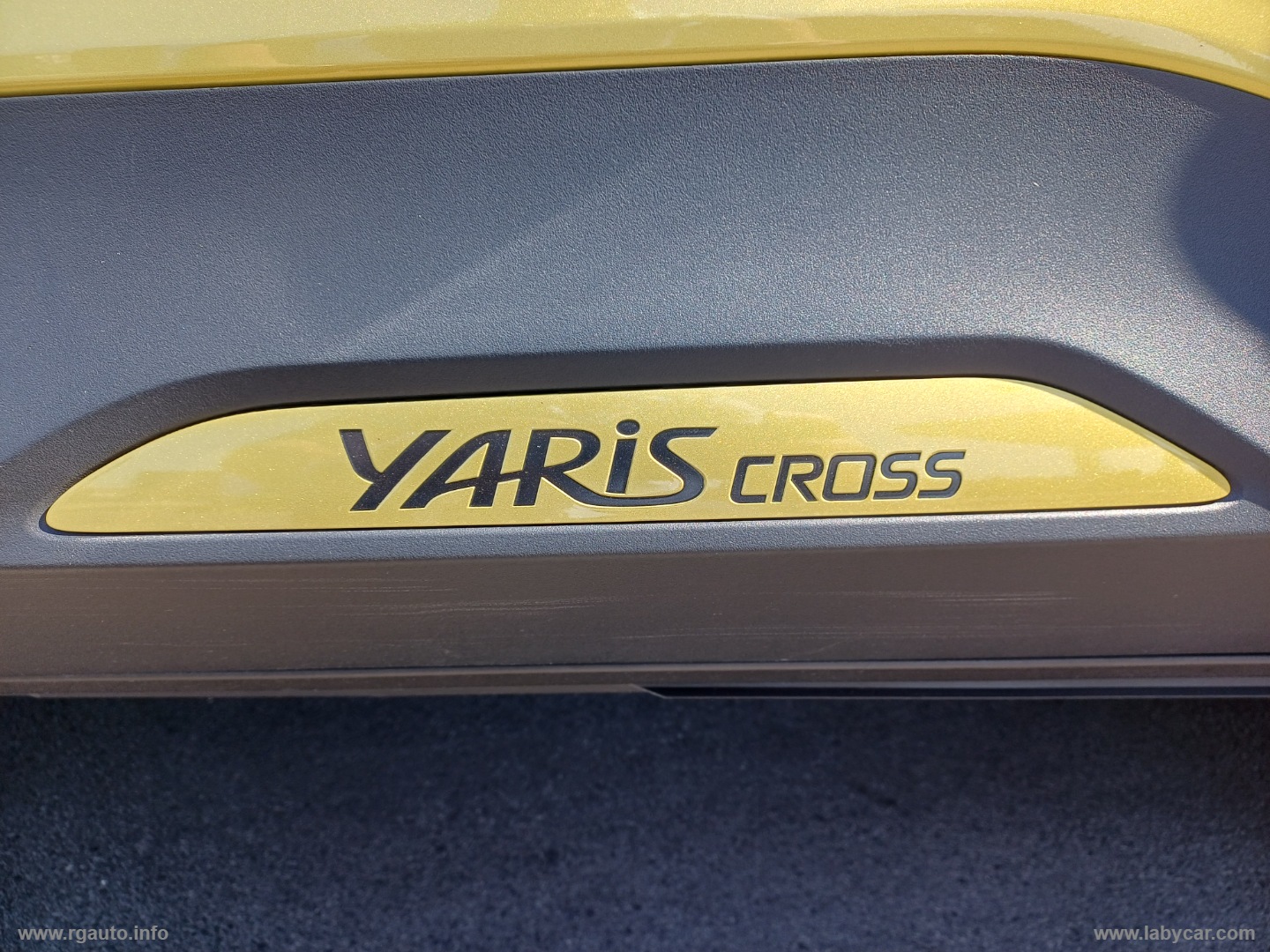 Yaris Cross 1.5 Hyb. 5p. E-CVT AWD Prem. - immagine 14