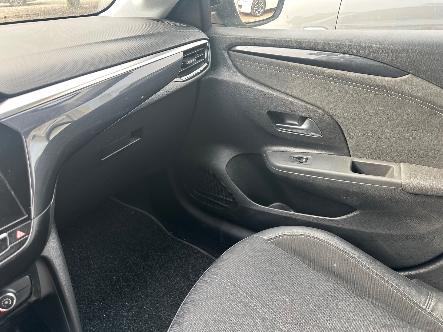 Corsa 1.2 Elegance - immagine 14