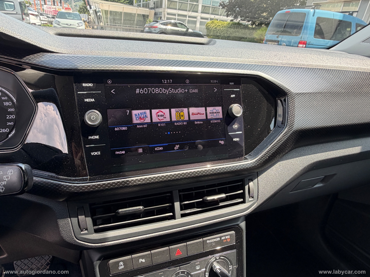 T-Cross 1.0 TSI 110 CV DSG Advanced - immagine 14