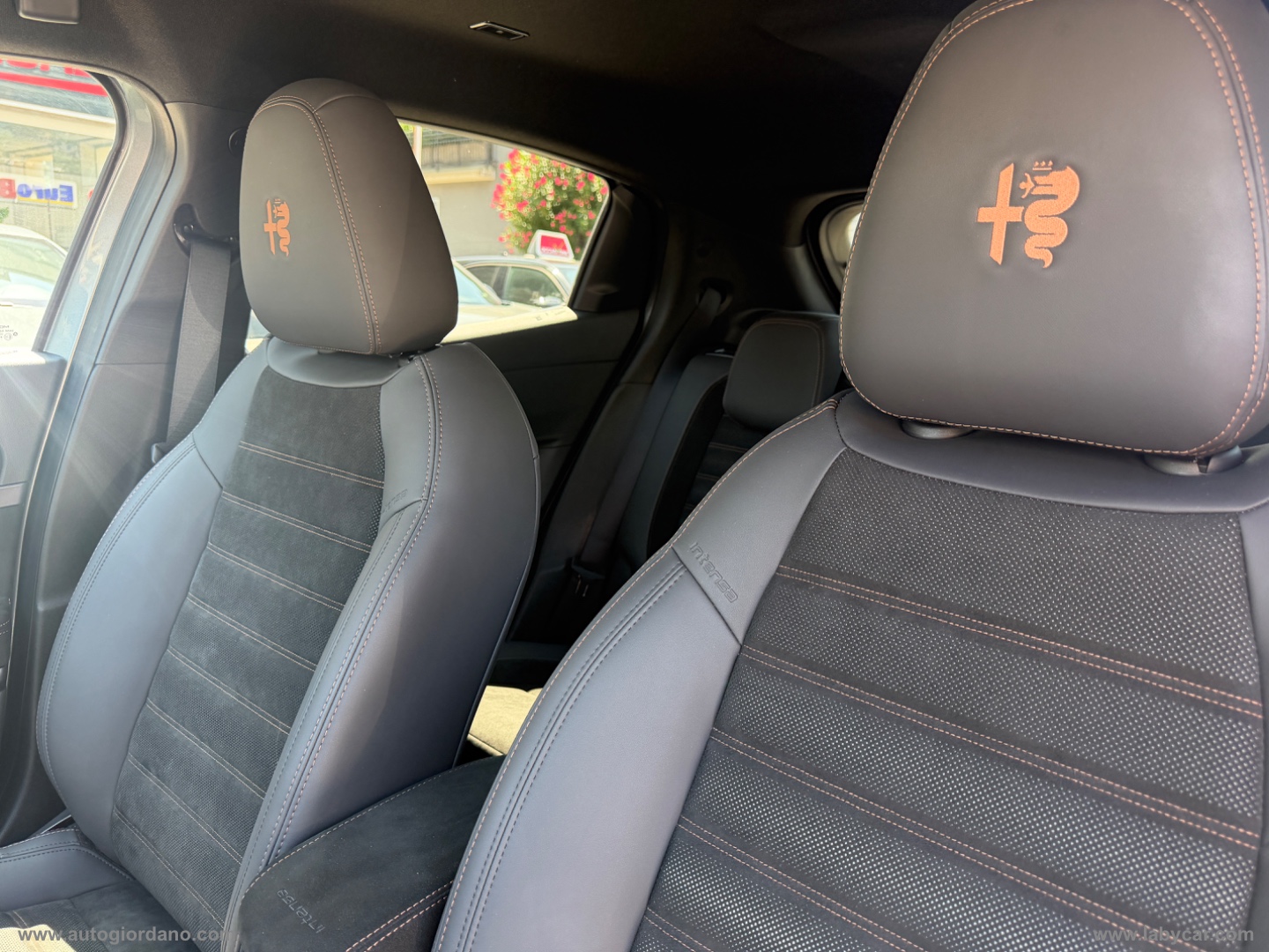 Junior 1.2 145CV Hybrid eDCT6 Q4 Intensa - immagine 14